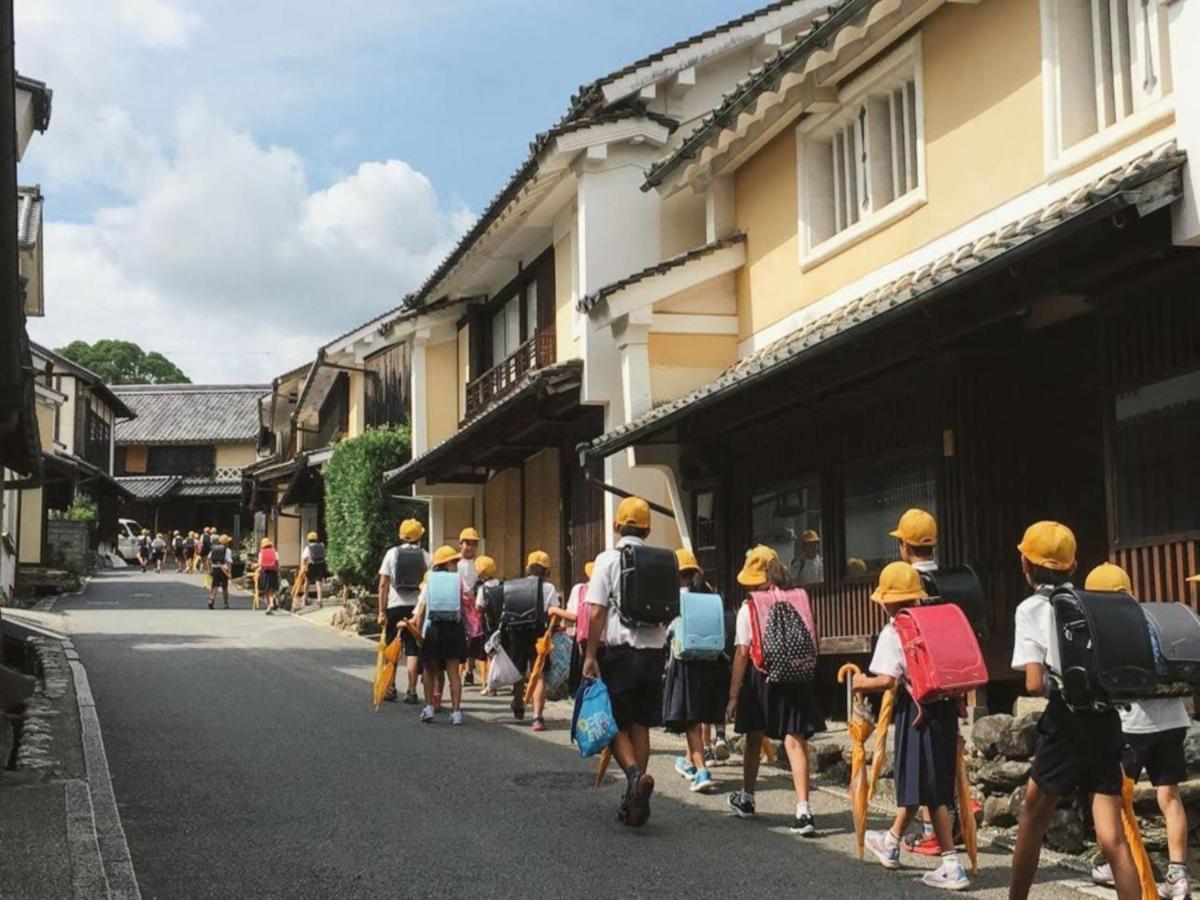 Hostel & Tatami Bar Uchikobare -内子晴れ- Eksteriør bilde