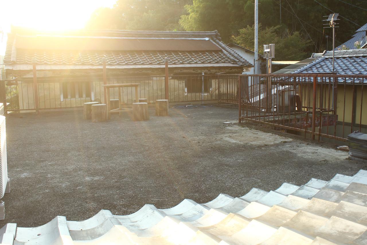 Hostel & Tatami Bar Uchikobare -内子晴れ- Eksteriør bilde